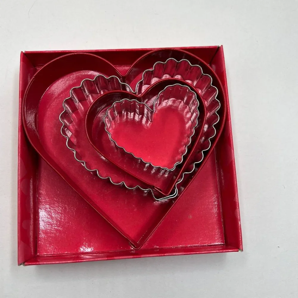 Wilton Heart Cookie Cutter 4 Piece Nested Set Valentine's Day
